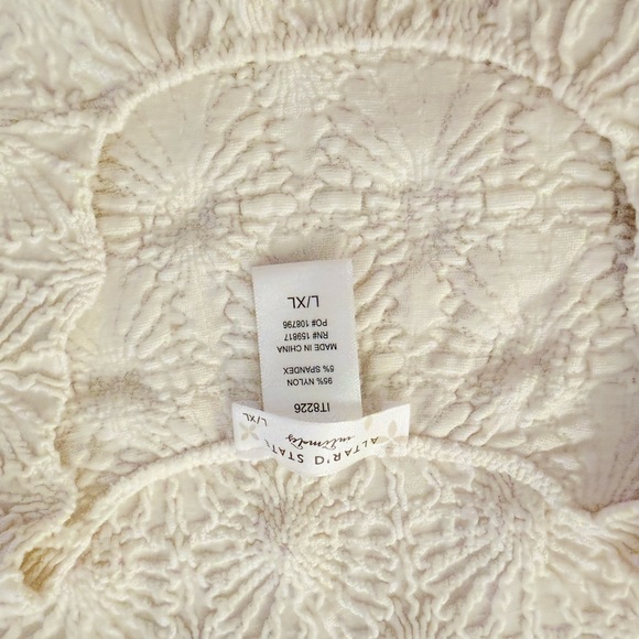 ALTAR'D STATE BLAIRE SEAMLESS FLORAL LONG SLEEVE CAMI - LARGE - Picture 2 of 9